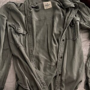 American Eagle Outfitters Men's Olive Button Down Shirt